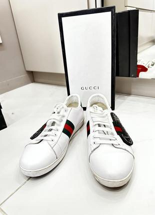 Білі кеди gucci