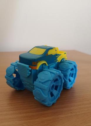 Патріотична машинка пластикова