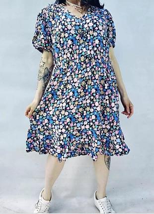 Платье миди в цветы вискоза