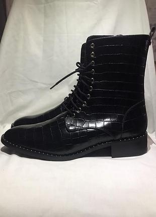 41 hogl шикарні шкіряні нові ботинки