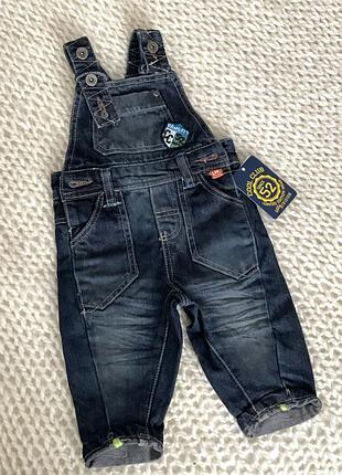 Комбинезон джинсовый на 3-6 мес.