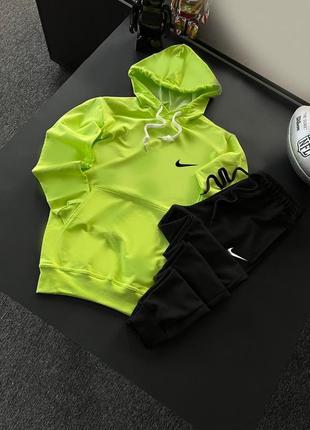 Весенний желтый спортивный костюм nike найк с капюшоном на манжете