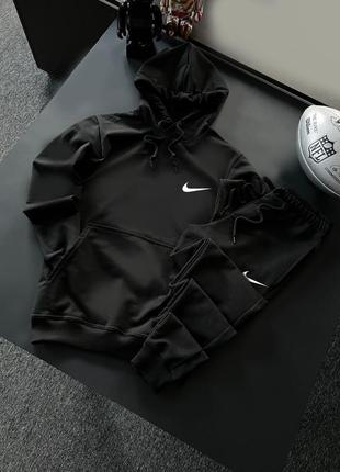 Весенний чёрный спортивный костюм nike черный спортивный костюм найк с капюшоном на манжете