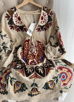 В наявності трендові сукня від zara s m l