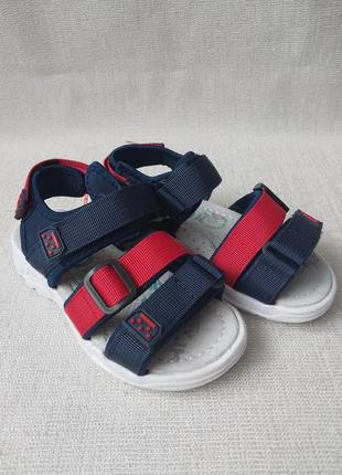 Босоніжки сандалі на хлопчика 26,30 рр.