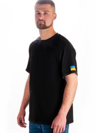 Мужская патриотическая черная футболка с флагом украины