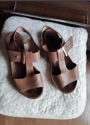 Neosens кожаные женские босоножки сандалии. испания.1 фото