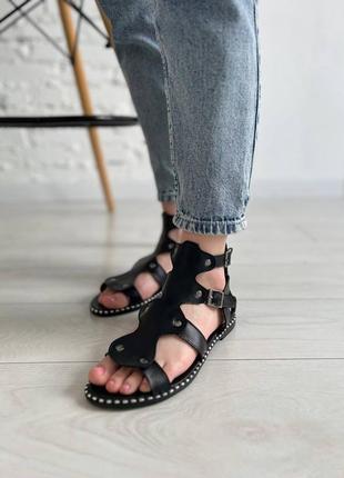 Чёрные сандали римлянки босоножки на низком ходу