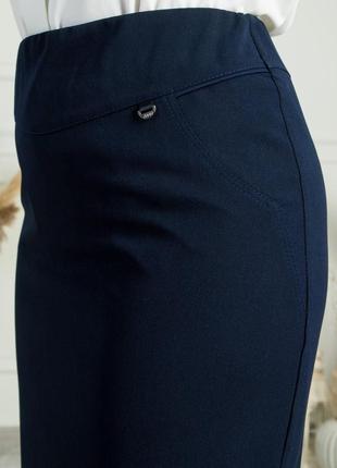 Деловая женская темно-синяя юбка из костюмной ткани на подкладке  46, 48, 50, 52, 54, 56, 584 фото