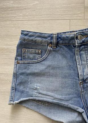 Короткие джинсовые шорты на высокой талии topshop4 фото