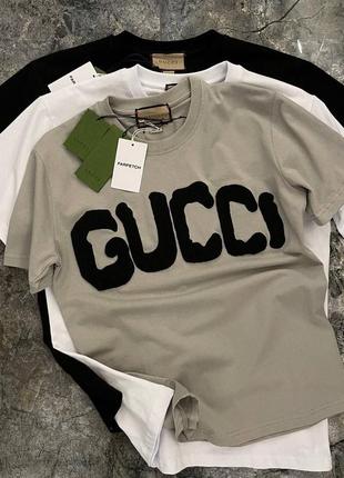 Футболка в стилі gucci