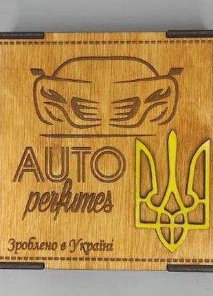 Ароматизатор из дерева в машину mitsubishi + подарочный бокс. в наличии все модели авто.