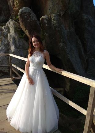 Весильное платье для хрупкой невесты