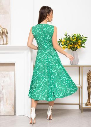 Зеленое в горошек платье без рукавов3 фото