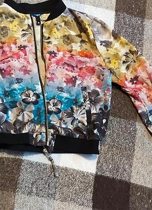 Бомбер квітковий h&m divided