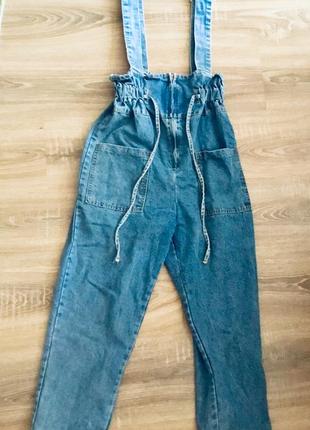 Комбинезон джинсовый