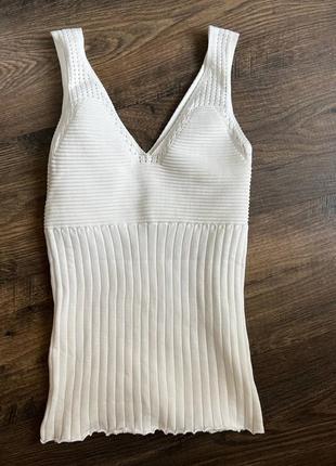 Топ вязаный