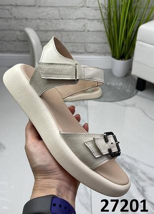 Классические босоножки на низком ходу липучка натуральная кожа замш