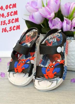 Круті босоніжки для модників