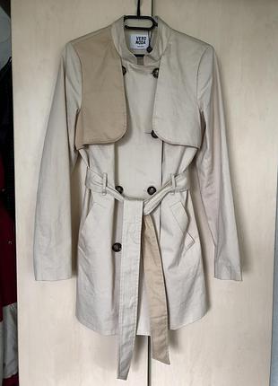 Плащ жін. wero moda s-m