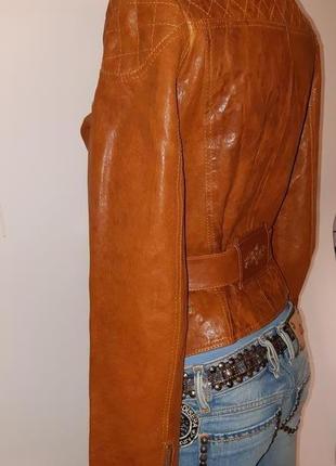 Стильная кожаная куртка итальянского бренда rossodisera3 фото