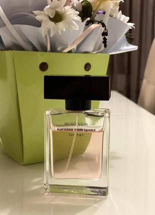 Narciso rodriguez musk noir (for her ) 30ml б/у