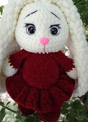 Зайчик амігурумі