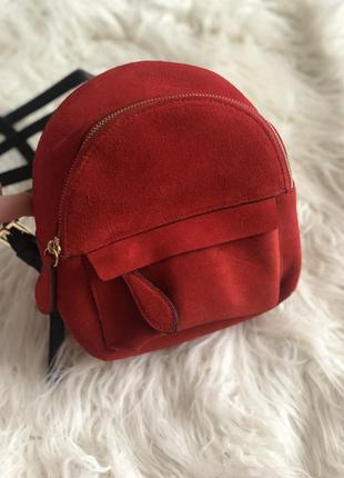 Рюкзак из натурального замшу zara, красного цвета