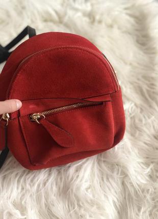 Рюкзак з натурального замшу zara, червоного кольору3 фото