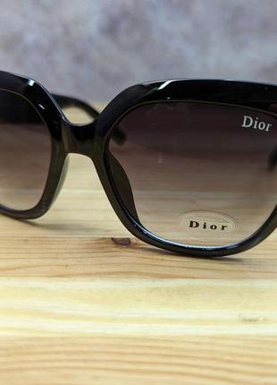 Солнцезащитные очки dior диор форма бабочка