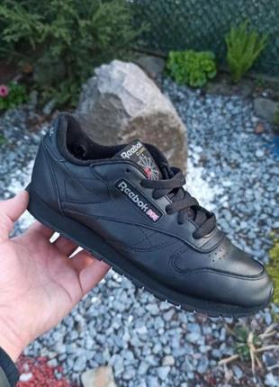 Оригинал red reebok женские в идеальном состояние!
