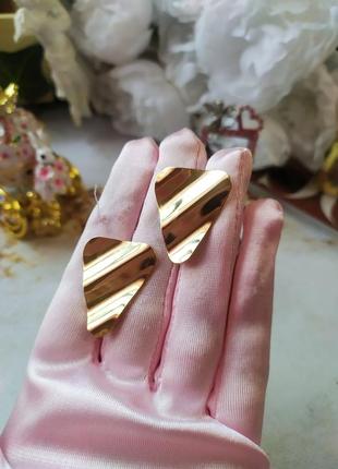 Vintage клипсы золотистые