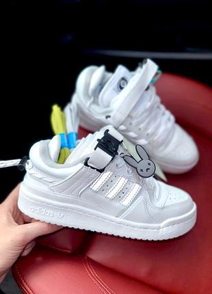 Нереальные популярные кроссовки adidas forum x bad bunny white reflective белые со светоотражателями1 фото