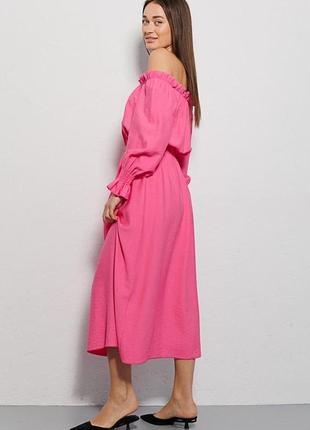 Платье женское летнее с открытыми плечами макси розовое modna kazka mkar69037-25 фото