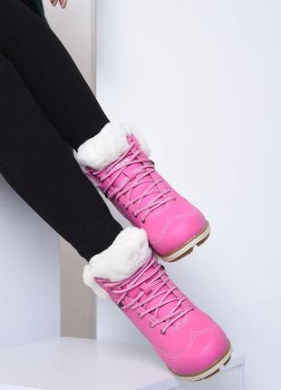 Черевики жіночі зимові рожевого кольору на шнурівці 153854l