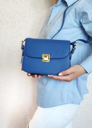 Сумка через плечо женская. клатч женский.очень насыщенный цвет