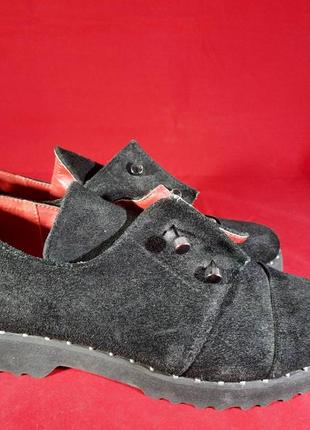 Женские туфли замшевые на гвоздиках с молнией1 фото
