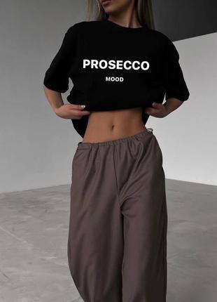 Стильна футболка з написом «prosecco»