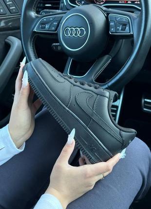Жіночі кросівки nike air force 1 low classic black matte premium