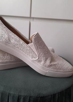 Макасіни zara