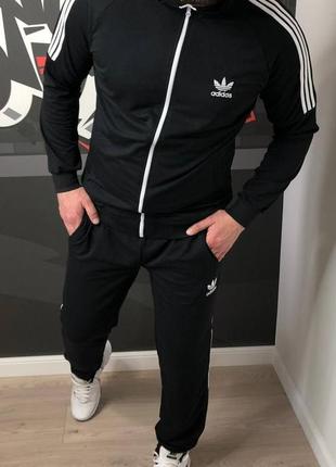 Чоловічий костюм adidas