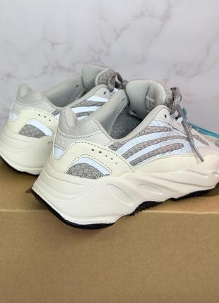 Кросівки adidas yeezy 700