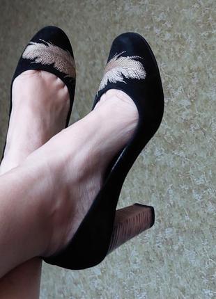 Туфли женские замшевые на каблуке7 фото