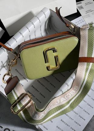 Сумка кроссбоді marc jacobs small camera bag green/brown1 фото