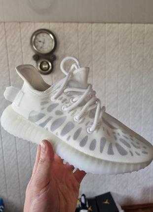 Кроссовки адедас adidas yeezy4 фото