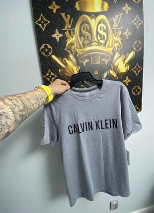 Футболка calvin klein