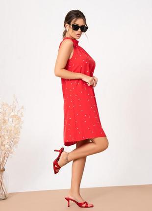 Красное в горошек платье с воротником халтер2 фото
