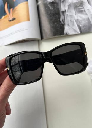 Сонцезахисні окуляри в стилі tom ford квадрат