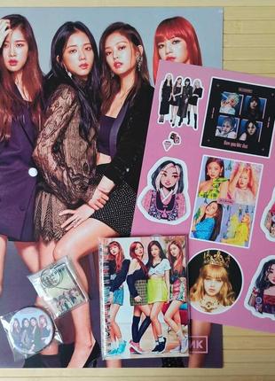 Набор black pink постер + стікерпак + блокнот + значок + брелок кк-319