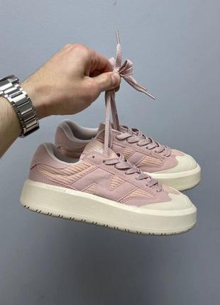 Нереальные женские кроссовки new balance ct 302 pink beige пудровые с бежевым